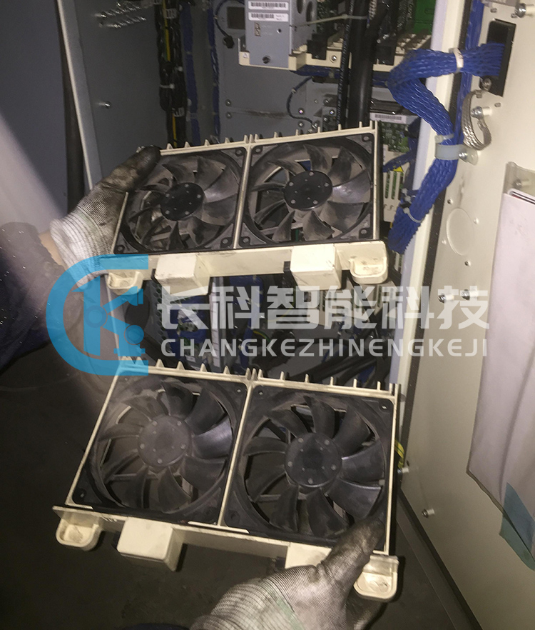 川崎碼垛機(jī)械手ZD130S保養(yǎng) 川崎碼垛機(jī)械手ZD130S保養(yǎng)