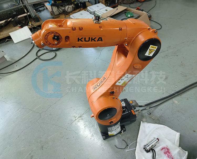 庫(kù)卡機(jī)器人KR 6 R900 sixx C異響維修 庫(kù)卡機(jī)器人KR 6 R900 sixx C異響維修